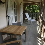 Le Clos Des Sept Palmiers 5* 滨海卡瓦莱尔