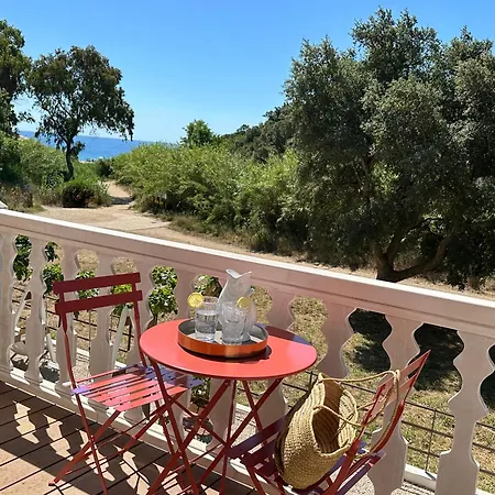 Hotel Le Clos Des Sept Palmiers 5*