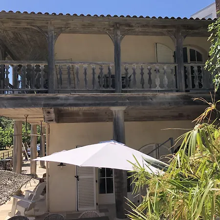 Le Clos Des Sept Palmiers מלון