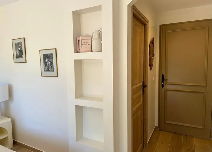 Le Clos Des Sept Palmiers Hotel