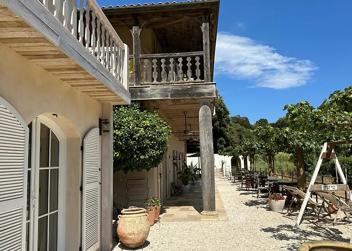 Le Clos Des Sept Palmiers Hotel